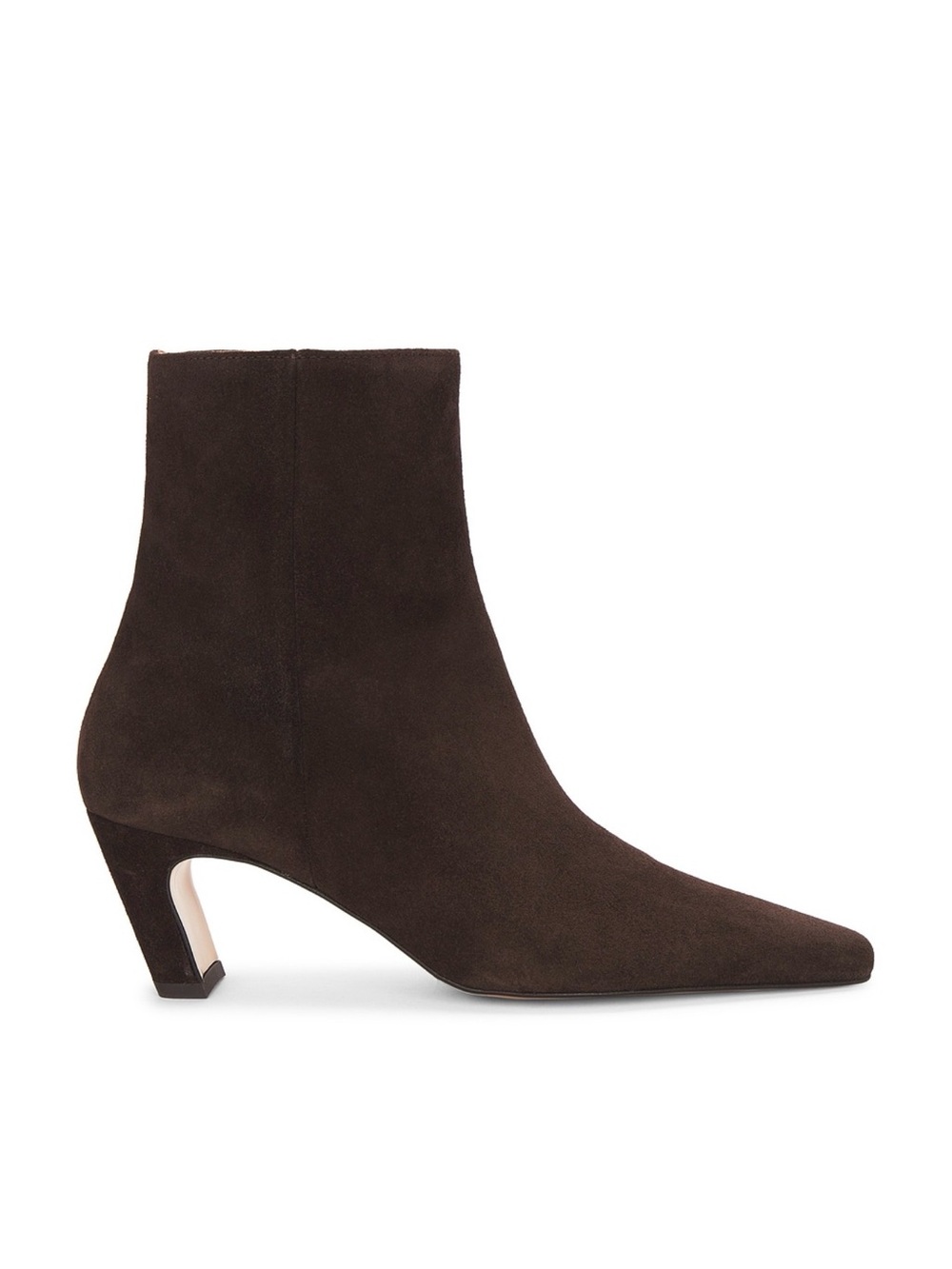 Flattered Xena Boot on Chocolate